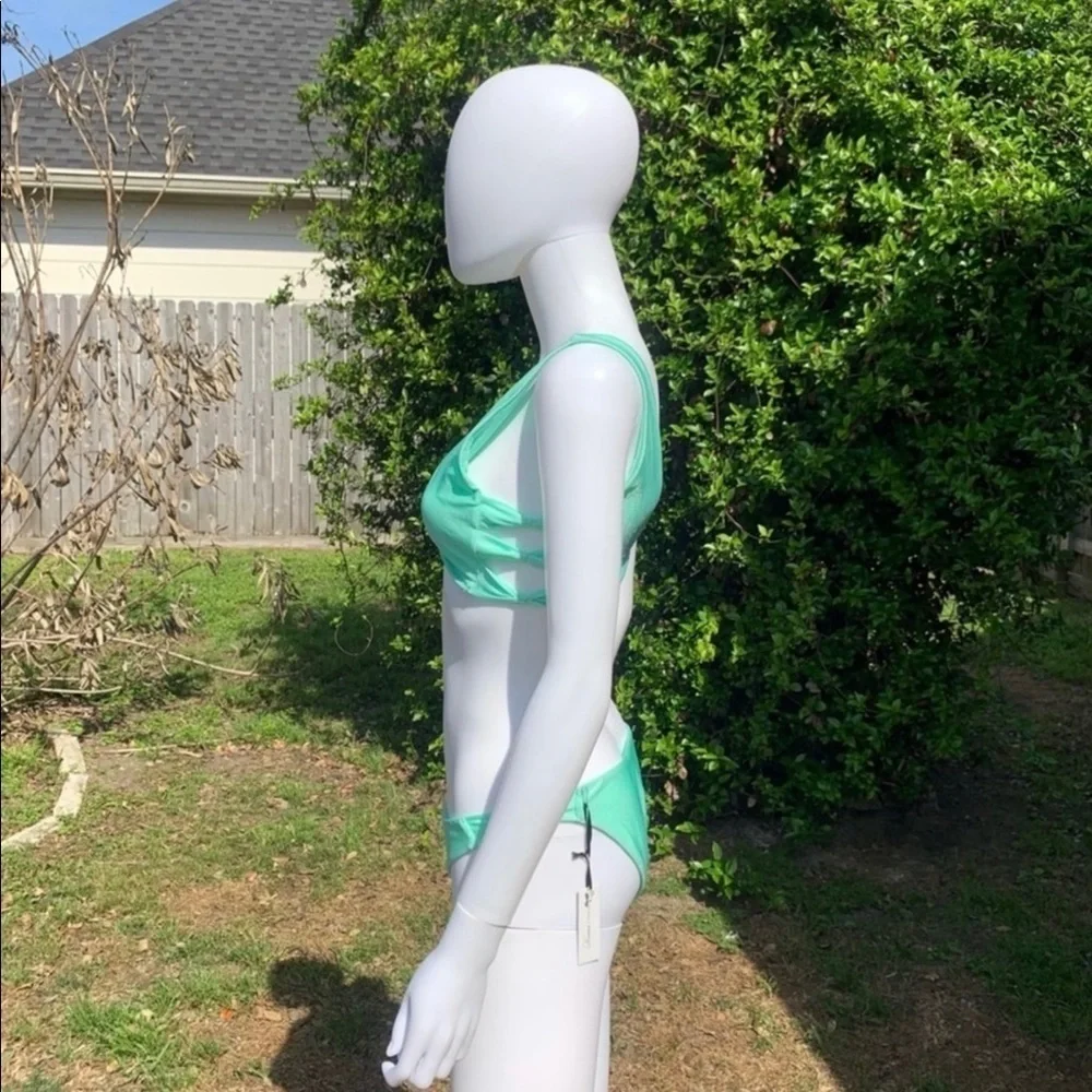 💋NWT Lovers + Friends Mint Green Wrapped Up Bikini Top - Picture 7 of 15